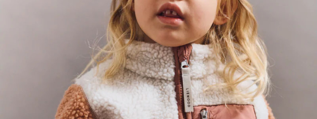 Trendy dětská móda 2026: Skandinávský minimalismus LIEWOOD