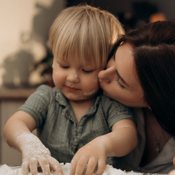 Slow parenting: Proč je pomalé rodičovství tím největším darem pro vaše děti