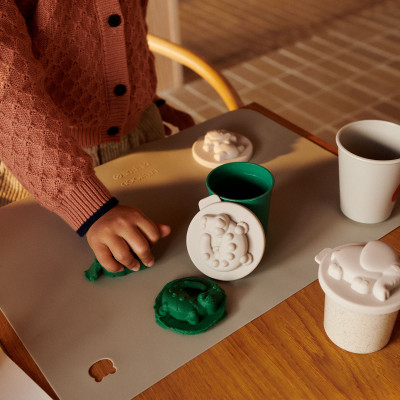 LIEWOOD barevná plastelína Rollie LIEWOOD barevná plastelína Rollie