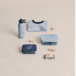 LIEWOOD Svačinový box Arthur Race cars / Beach blue