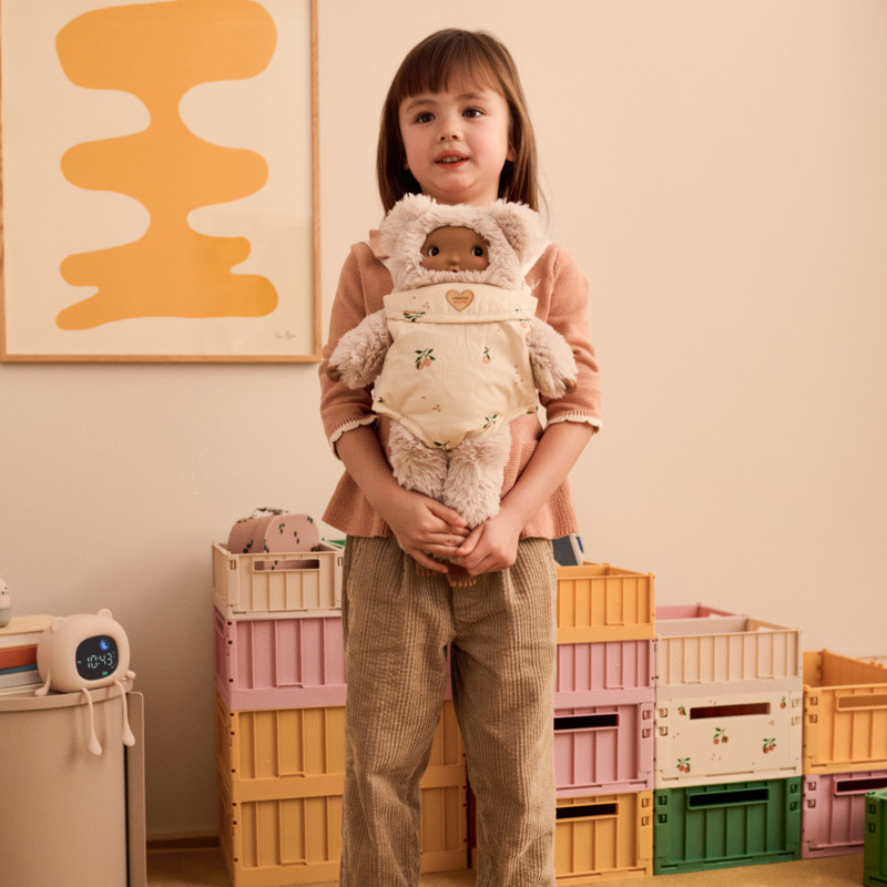 LIEWOOD ELEANOR Dětské nosítko na panenky Mini Me Peach