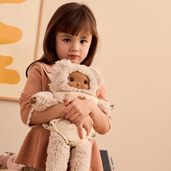 LIEWOOD ELEANOR Dětské nosítko na panenky Mini Me Peach